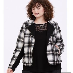 NWT PLAID MOTO COAT FROM TORRID SIZE 4